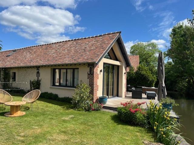 Appartement Cote Riviere à Ezy-sur-Eure Extérieur photo